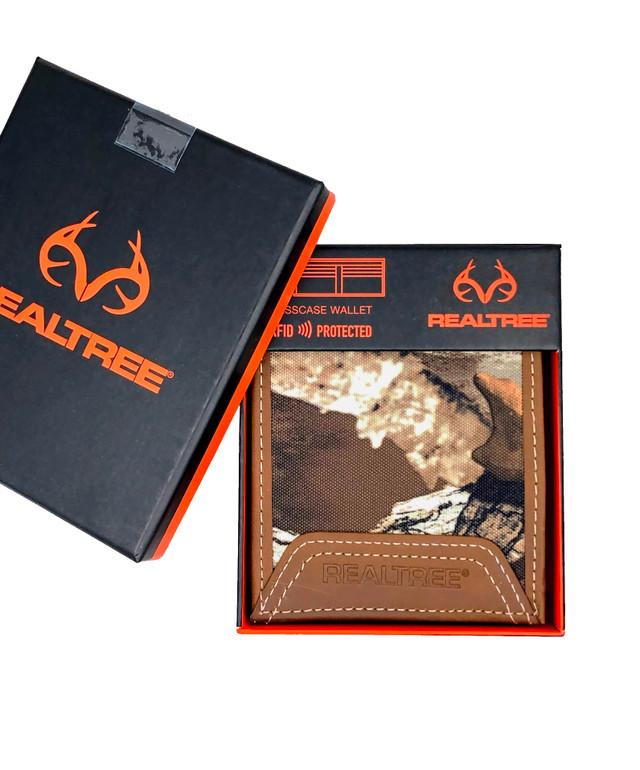Realtree Unified Leather Canvas Pass Case Camo Wallet | Realtree EDGE
