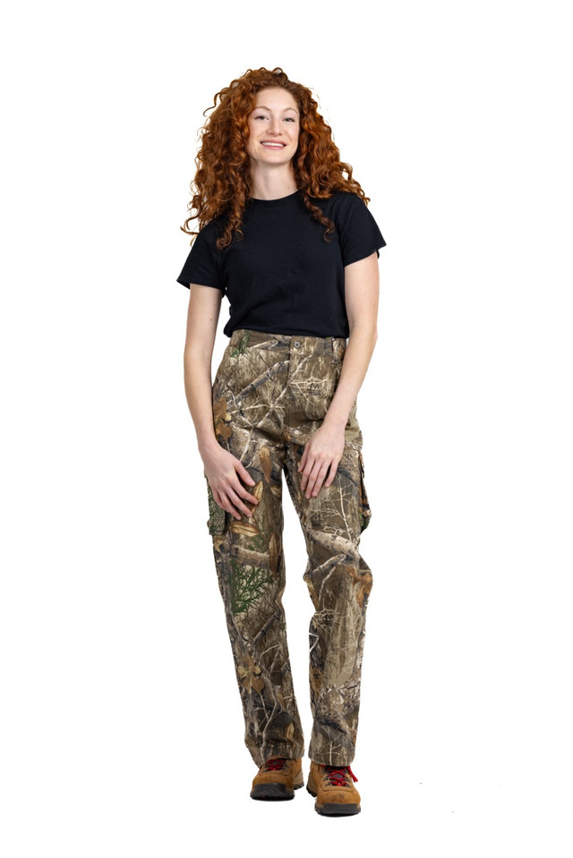 Realtree Women's Cargo 6 Pocket Hunting Pants | Realtree EDGE