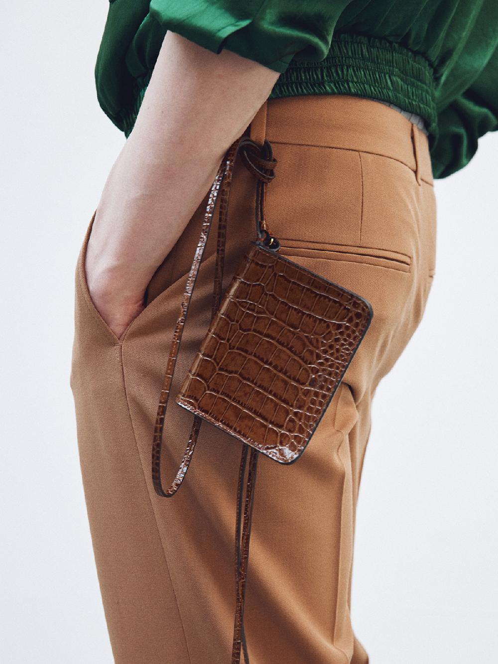 Recto CROCODILE EFFECT MINI POCKET NECKLACE (VINTAGE BROWN)