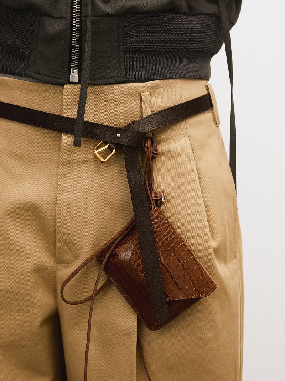 Recto CROCODILE EFFECT MINI POCKET NECKLACE (VINTAGE BROWN)