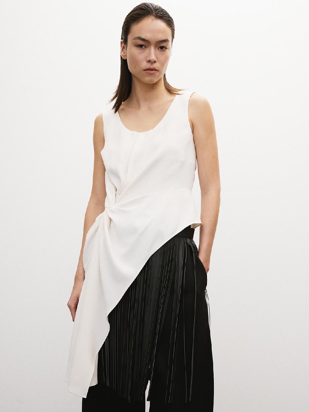 Recto ASYMMETRIC TWISTED TOP (CREAM)