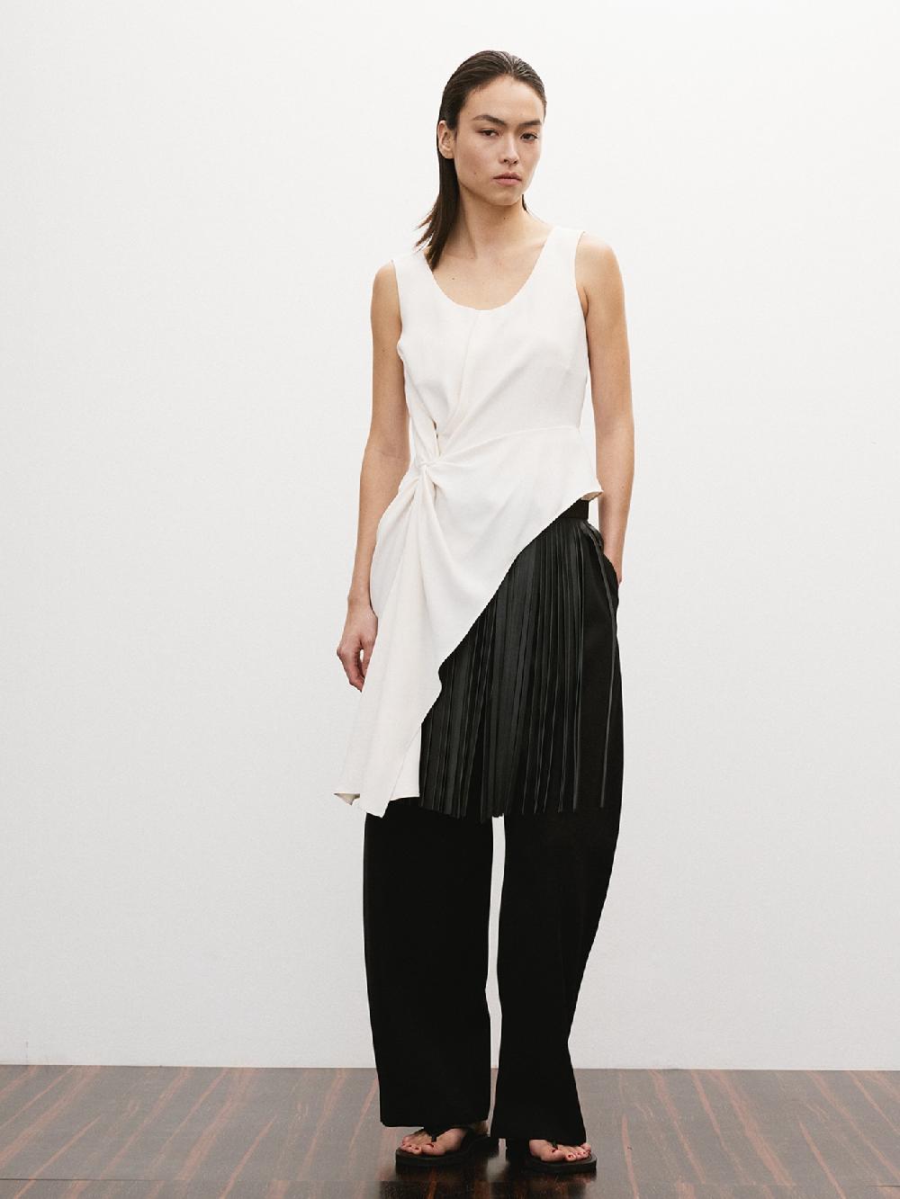 recto ASYMMETRIC TWISTED TOP (CREAM)