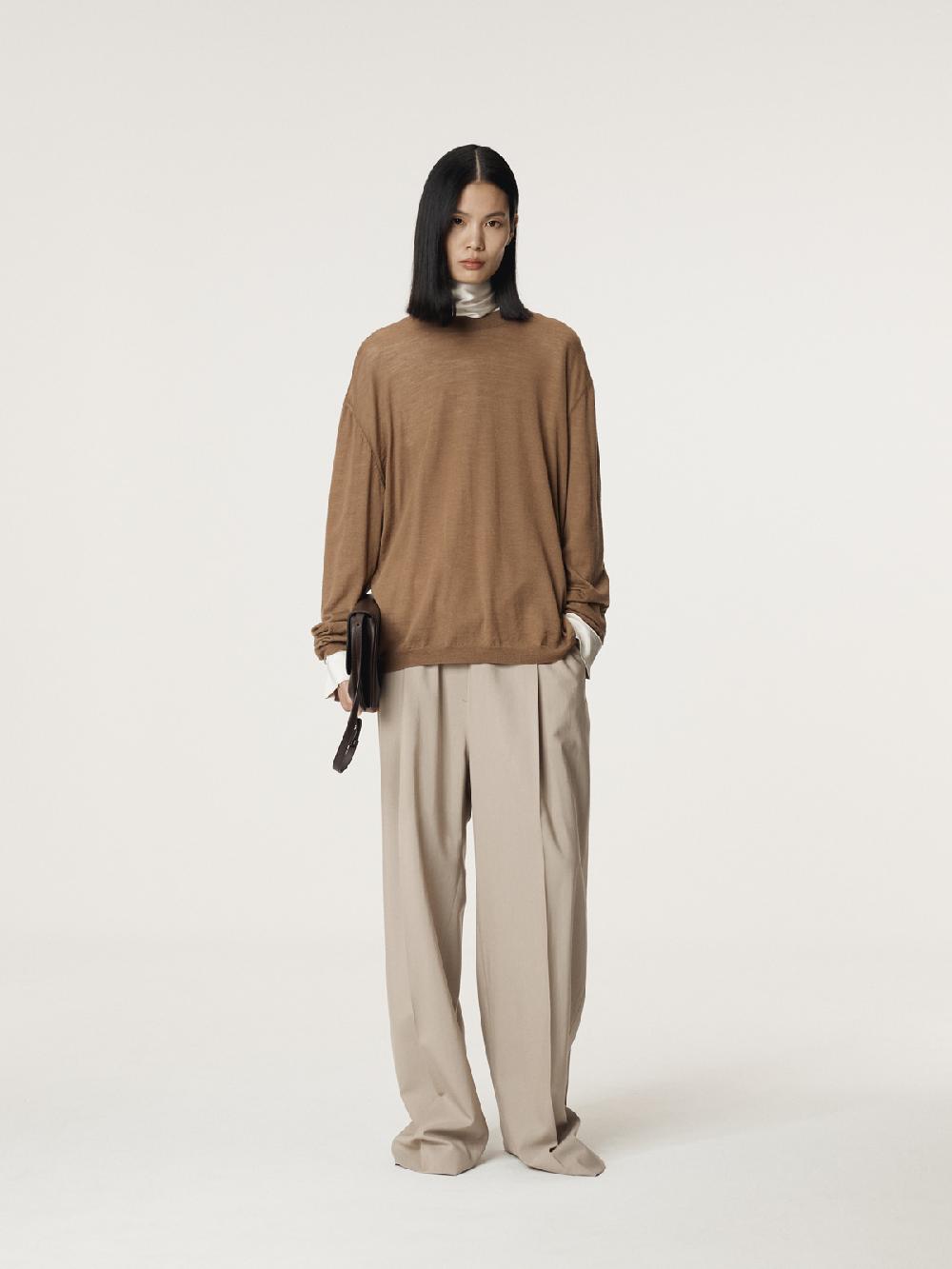 Recto BACK OPEN DETAIL KNIT TOP (OCHRE)