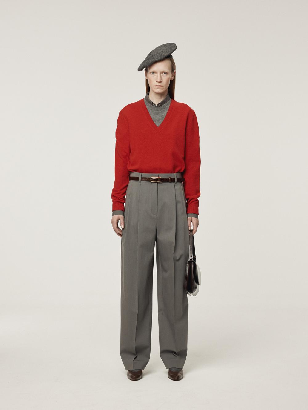 Recto CONTRAST LAYERED V-NECK KNIT TOP (RED)