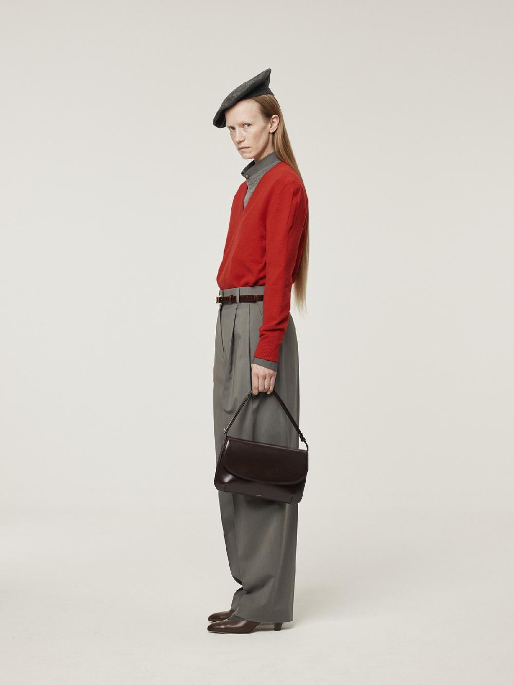 Recto CONTRAST LAYERED V-NECK KNIT TOP (RED)