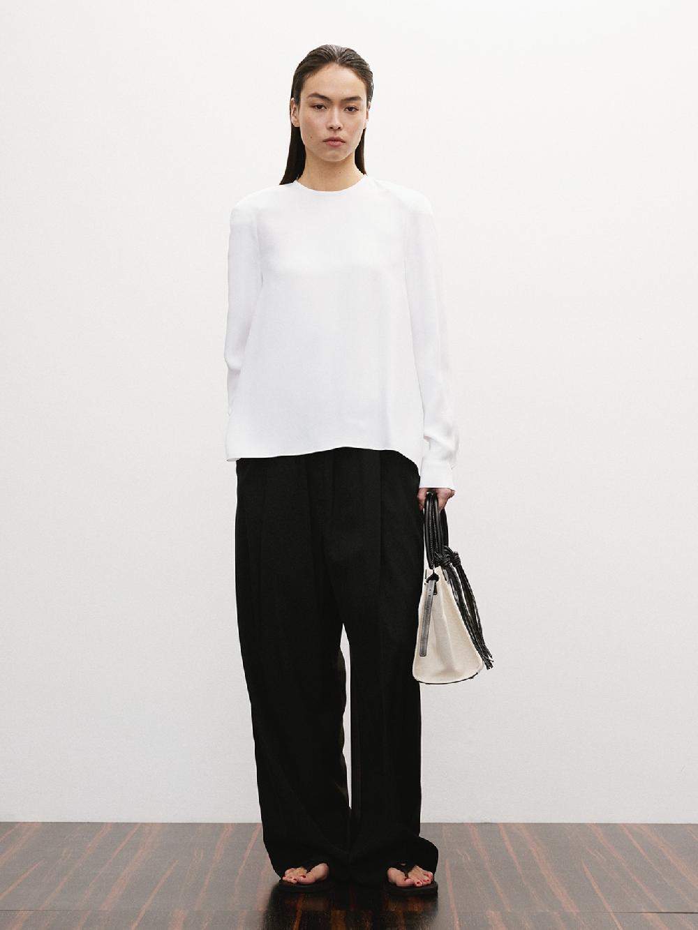 recto CURVED SHOULDER LINE BLOUSE (OFF WHITE)