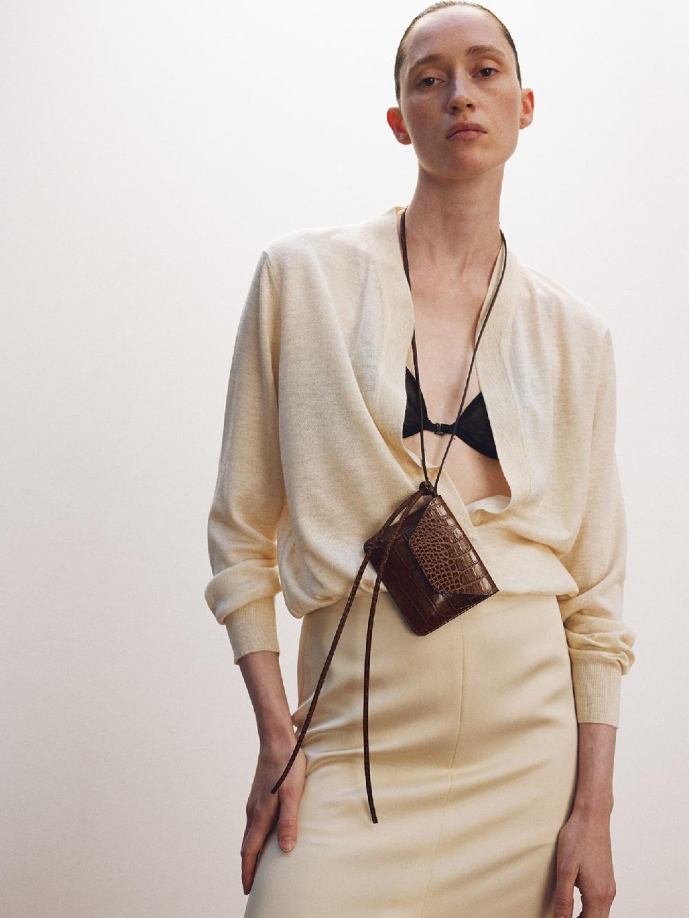 recto DEEP HENLEY NECK SHEER KNIT TOP (IVORY)