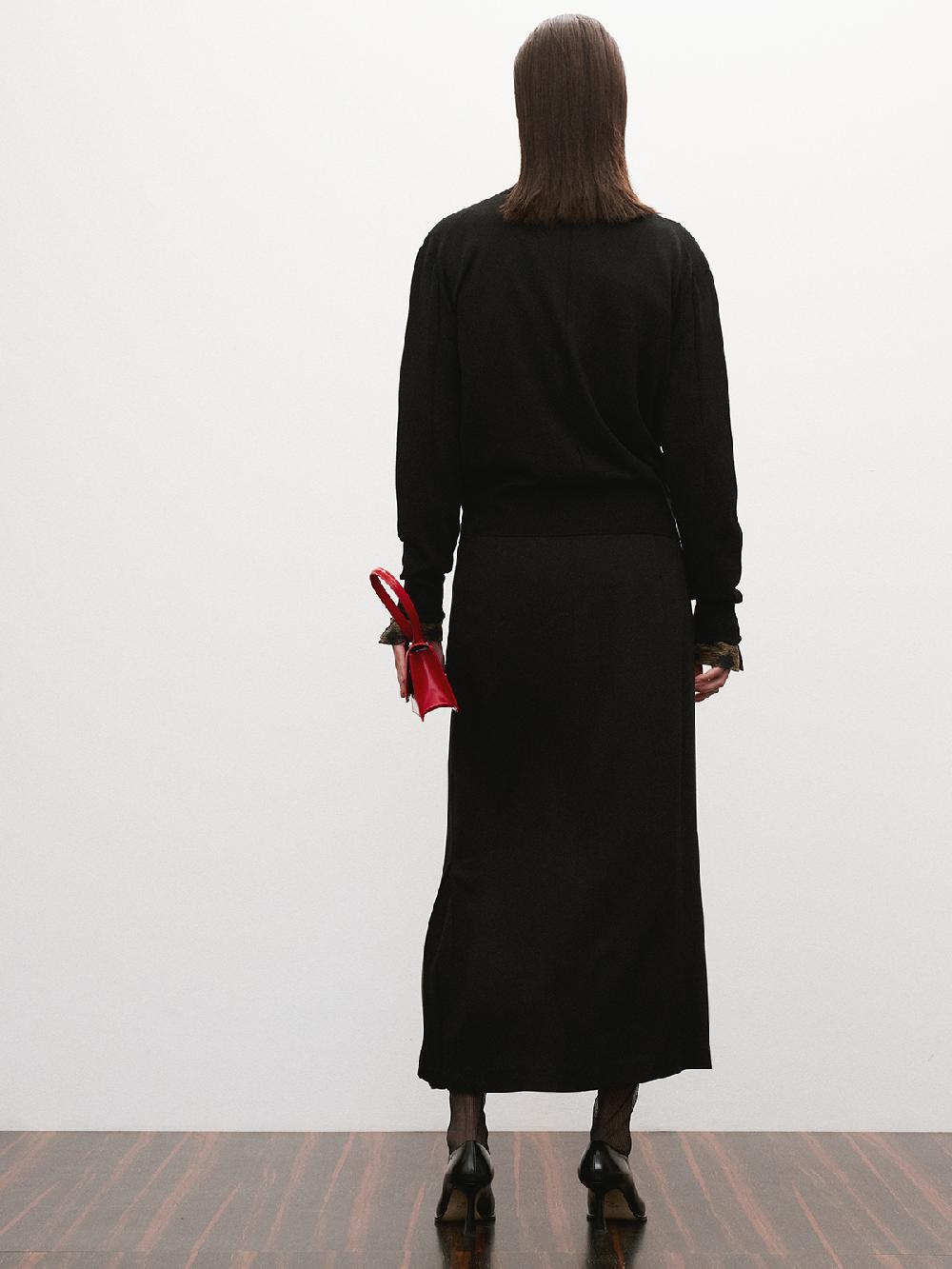 Recto FRONT SLIT LONG SKIRT (BLACK)