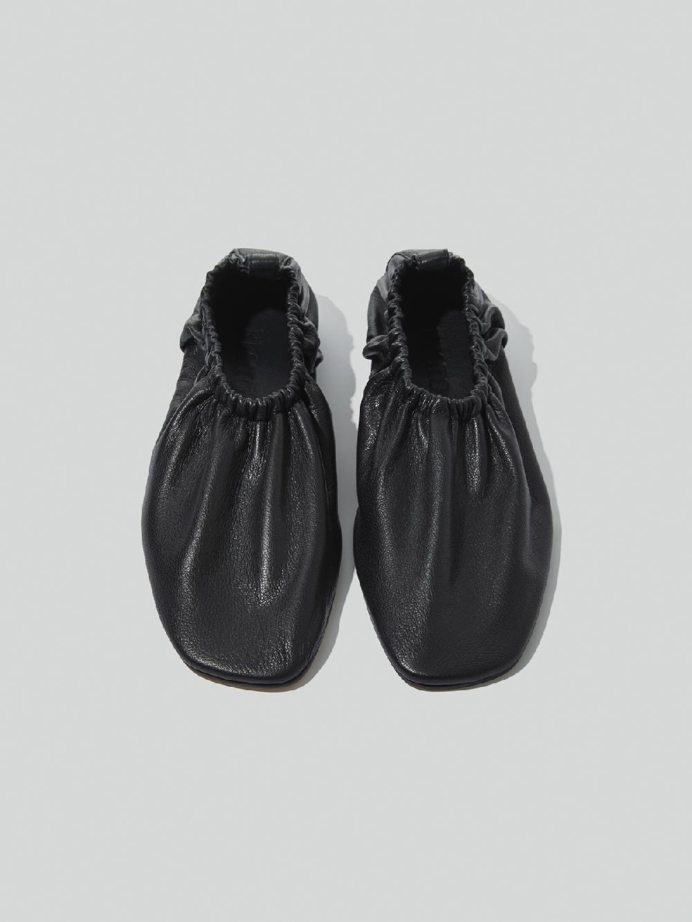 Recto GATHERED SLIP-ON SHOES (BLACK)