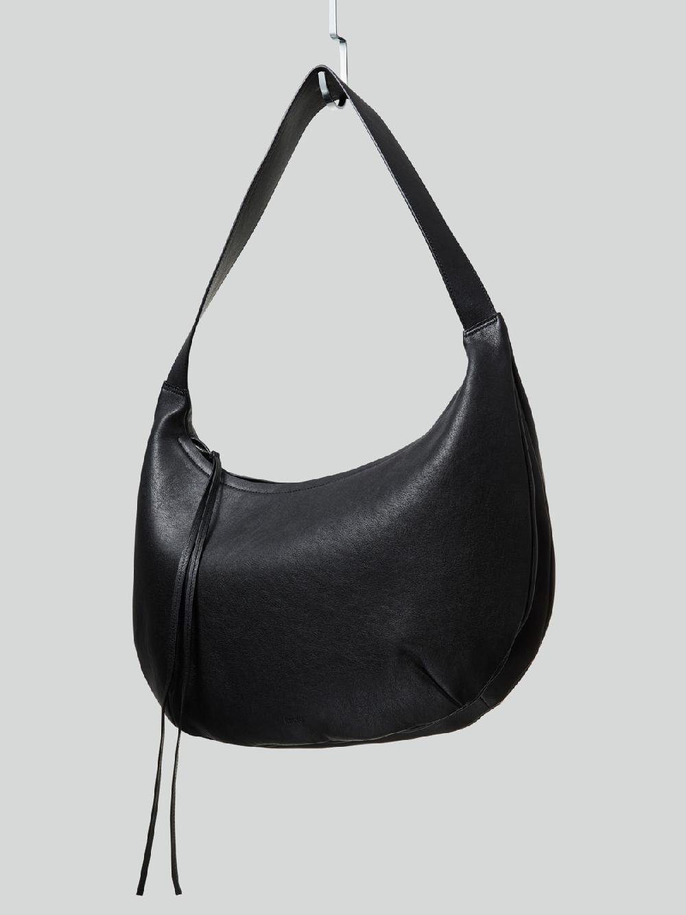 Recto LEATHER HOBO BAG (BLACK)