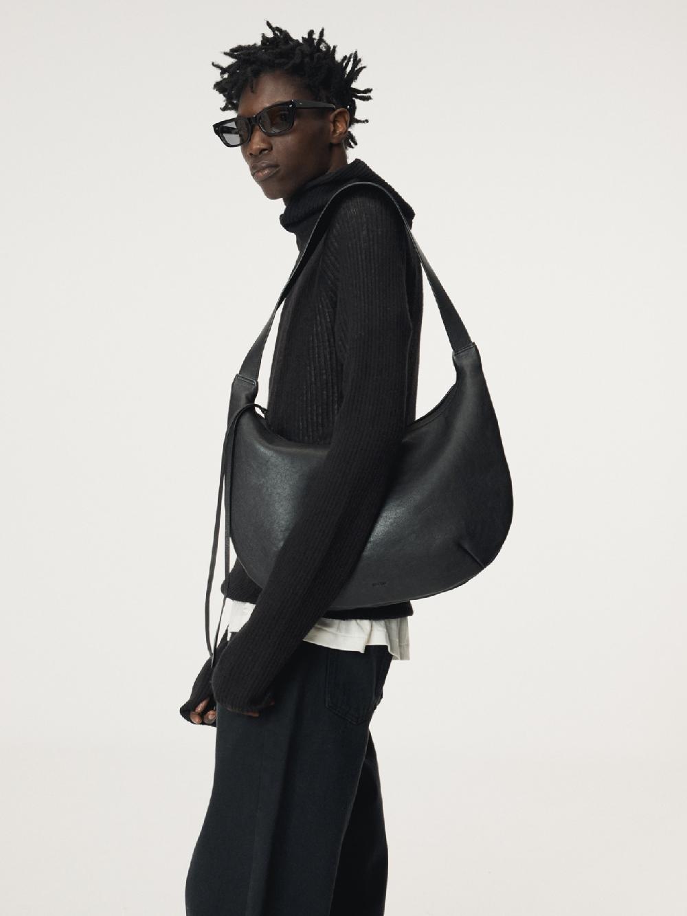 recto LEATHER HOBO BAG (BLACK)