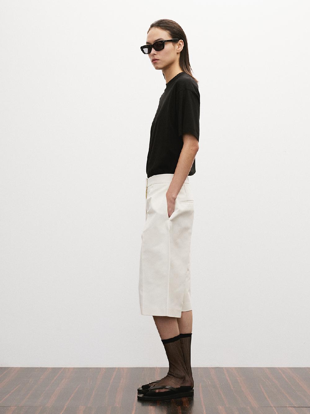 Recto PIN TUCKED DETAIL VERMUDA PANTS (ECRU)