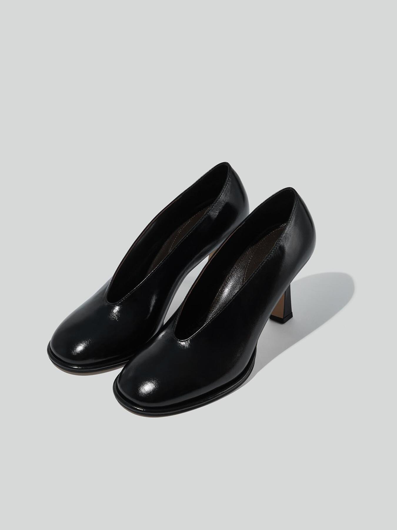 Recto POPPY ROUNDED TOE PUMPS (BLACK)