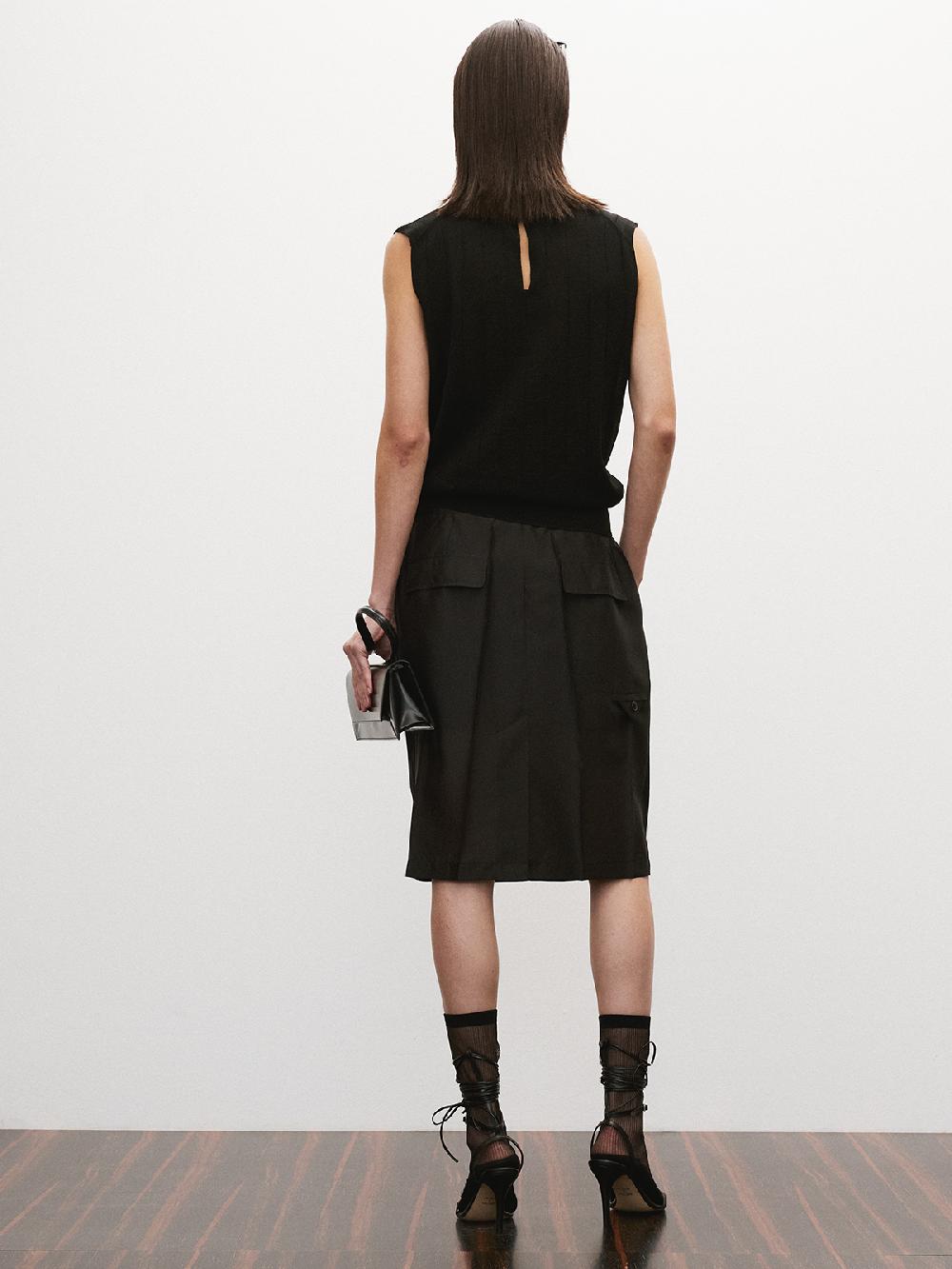 Recto SLEEVELESS BOLD RIBBED SHEER KNIT TOP (BLACK)