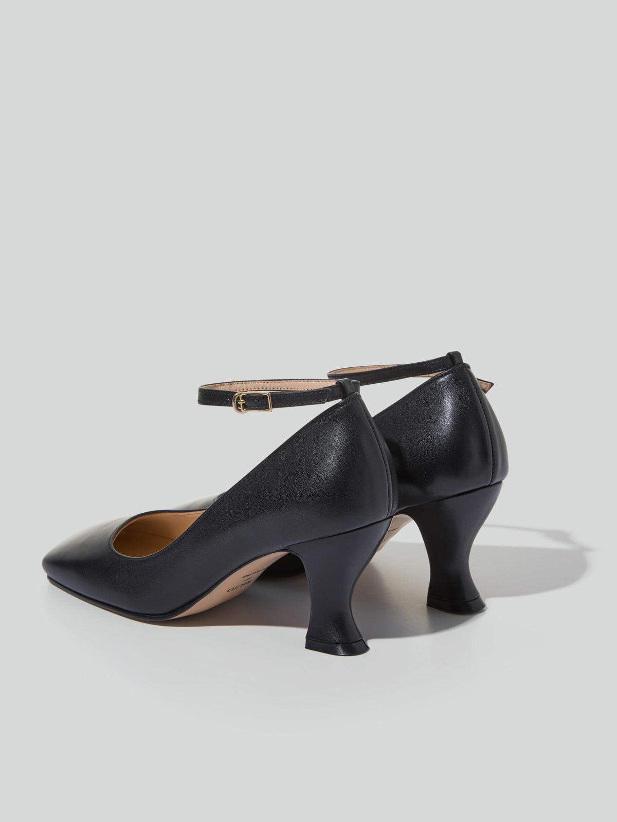 Recto SQUARE TOE MARY JANE PUMPS (BLACK)