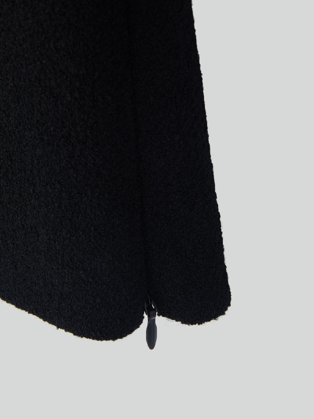 Recto WOOL TWEED V-NECK TOP (BLACK)