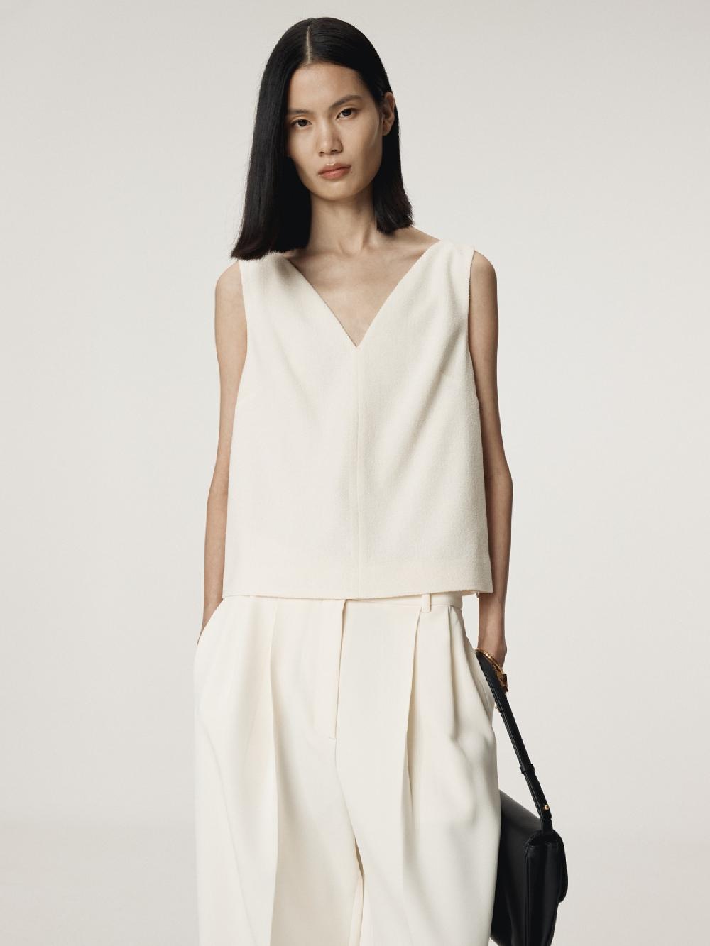 recto WOOL TWEED V-NECK TOP (IVORY)