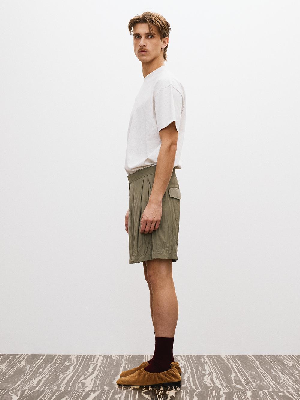 Recto WRINKLE DETAIL BELTED SHORTS (DARK KHAKI)