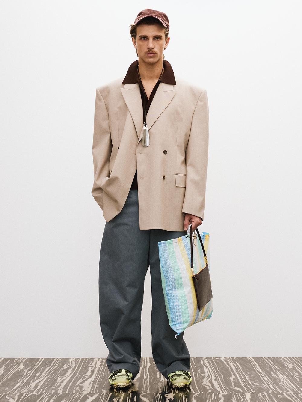 Recto SIGNATURE HOURGLASS DOUBLE BREASTED JACKET (SEPIA BEIGE)