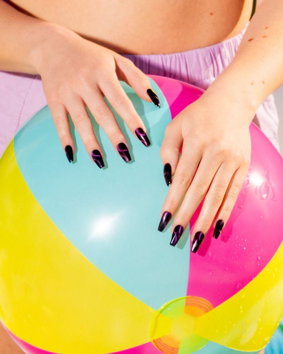 Red Carpet Manicure I Need Space Cosmic Cat-Eye Magnet Gel 9 ML