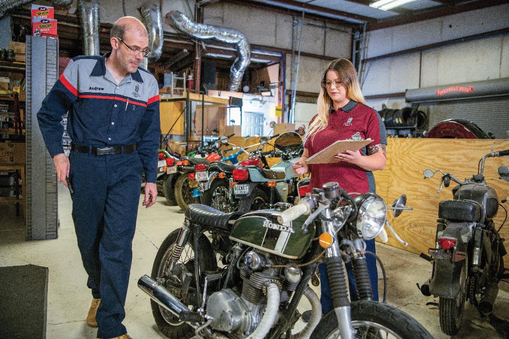 Red Kap Men's Long Sleeve Performance Tech Shirt