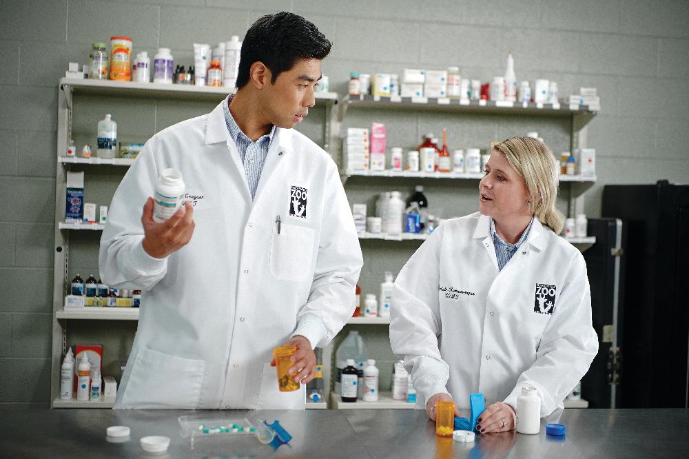 Red Kap Unisex Specialized Cuffed Lab Coat With Exterior Pocket