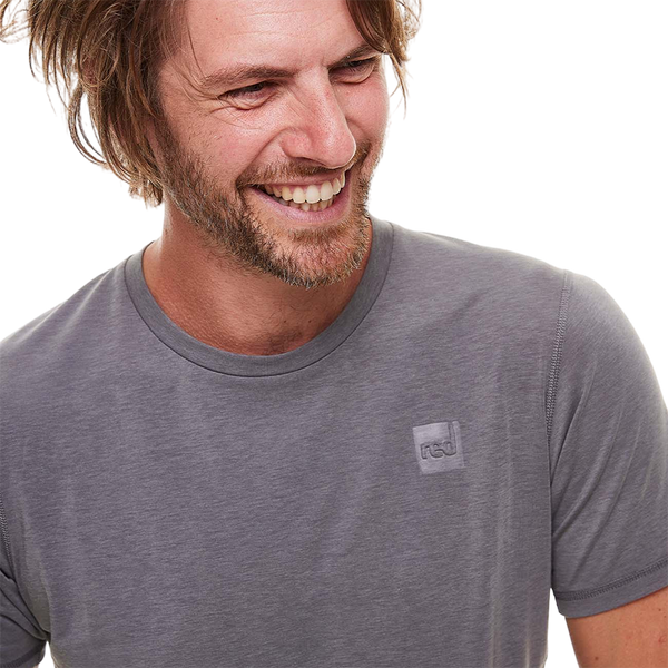 Red Paddle Men's Performance T-Shirt - Grey