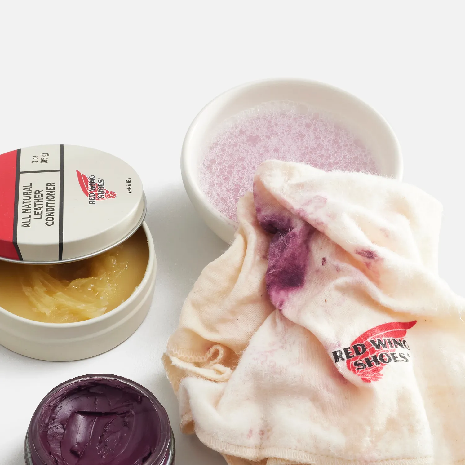 Red Wing Shoes Boot Care Cloths Leather Care Product - Clean Condition Protect