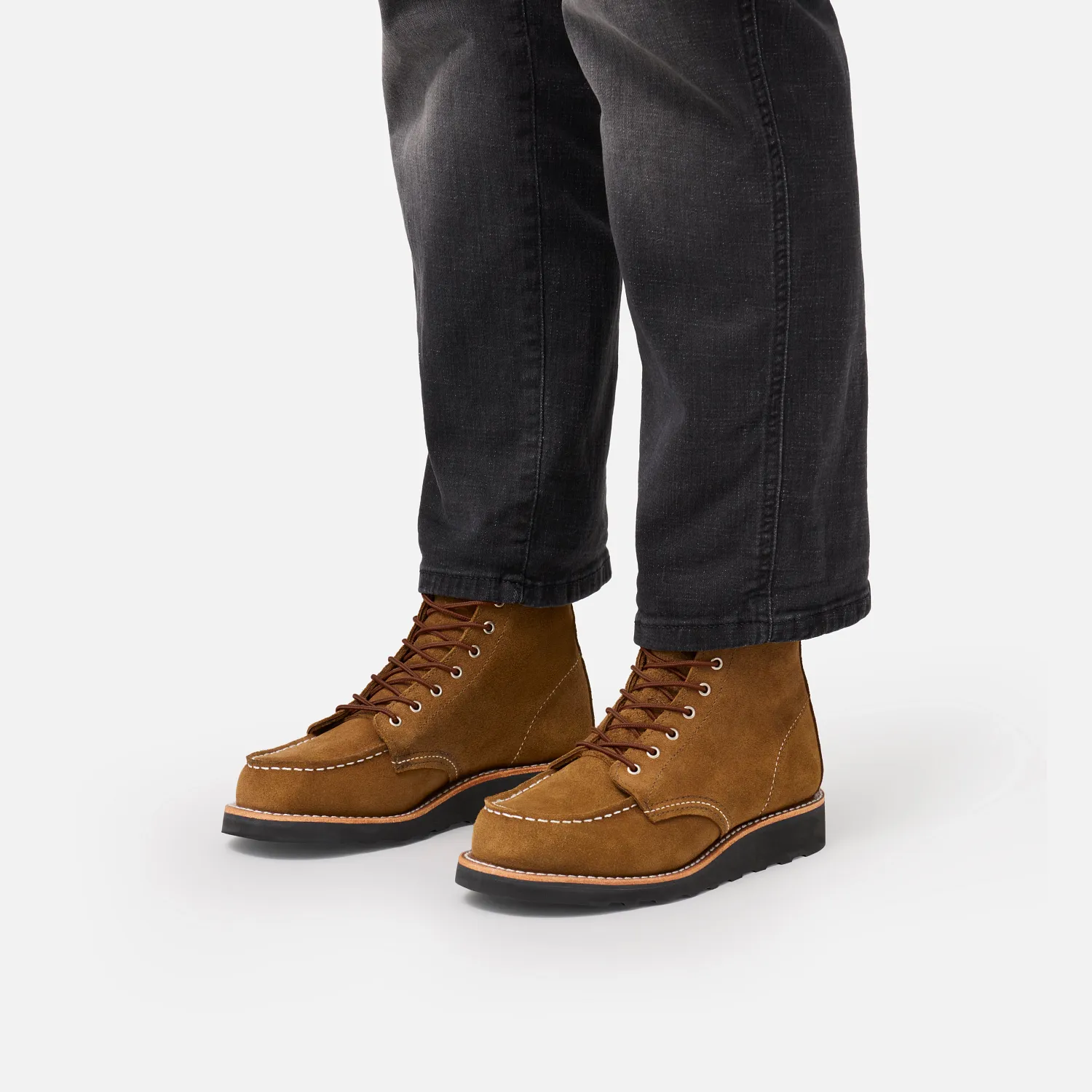 Red Wing Shoes Classic Moc® Women's Short Boot In Clove Acampo Leather