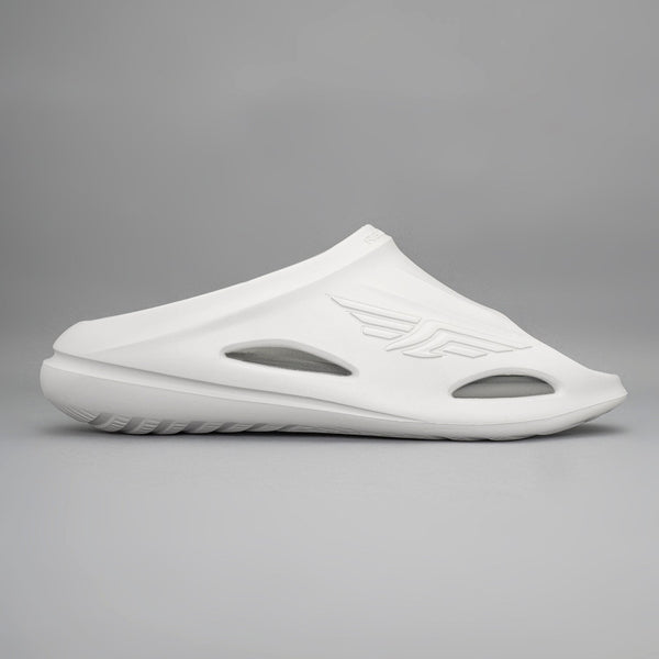 Redtape Men’s Casual Pool Sliders For Everyday Comfort Light Grey