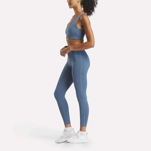 Reebok Classics Women's Yoga V-Neck Bra