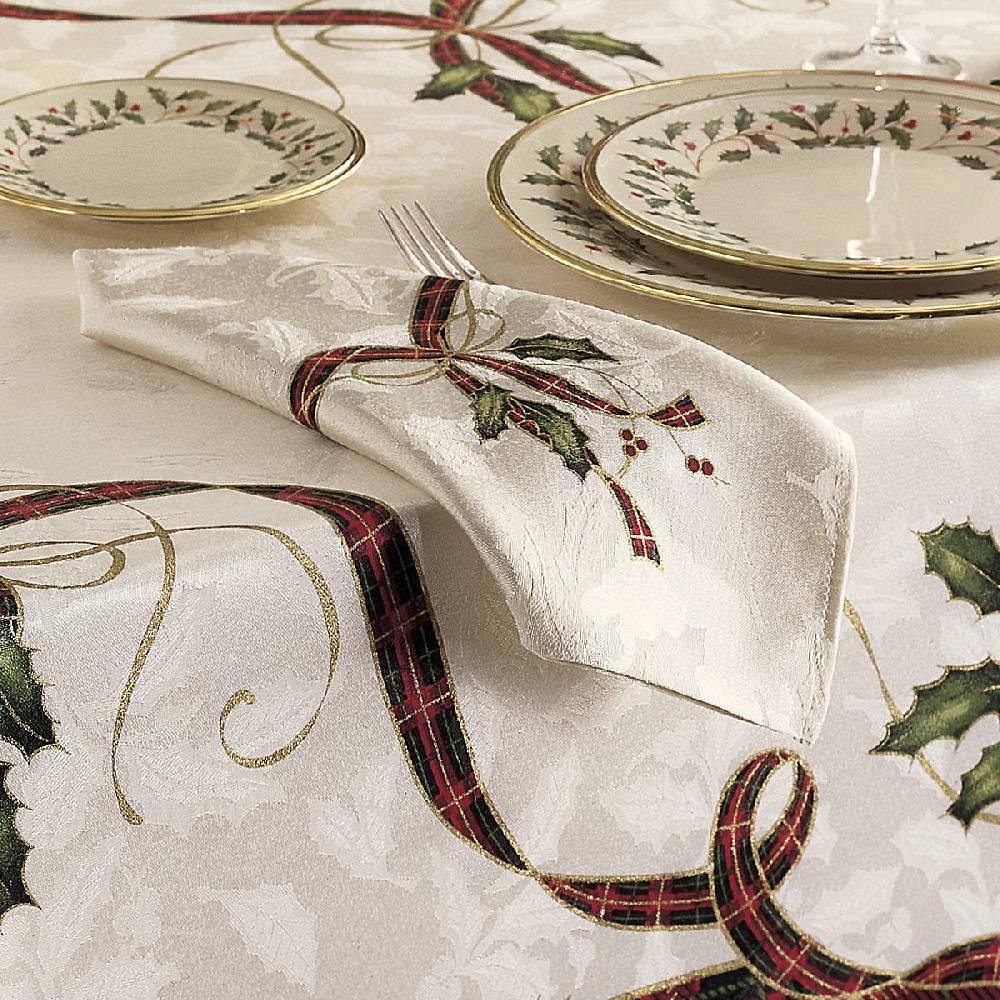 reed & barton Holiday Nouveau 4-Piece Cloth Napkin Set