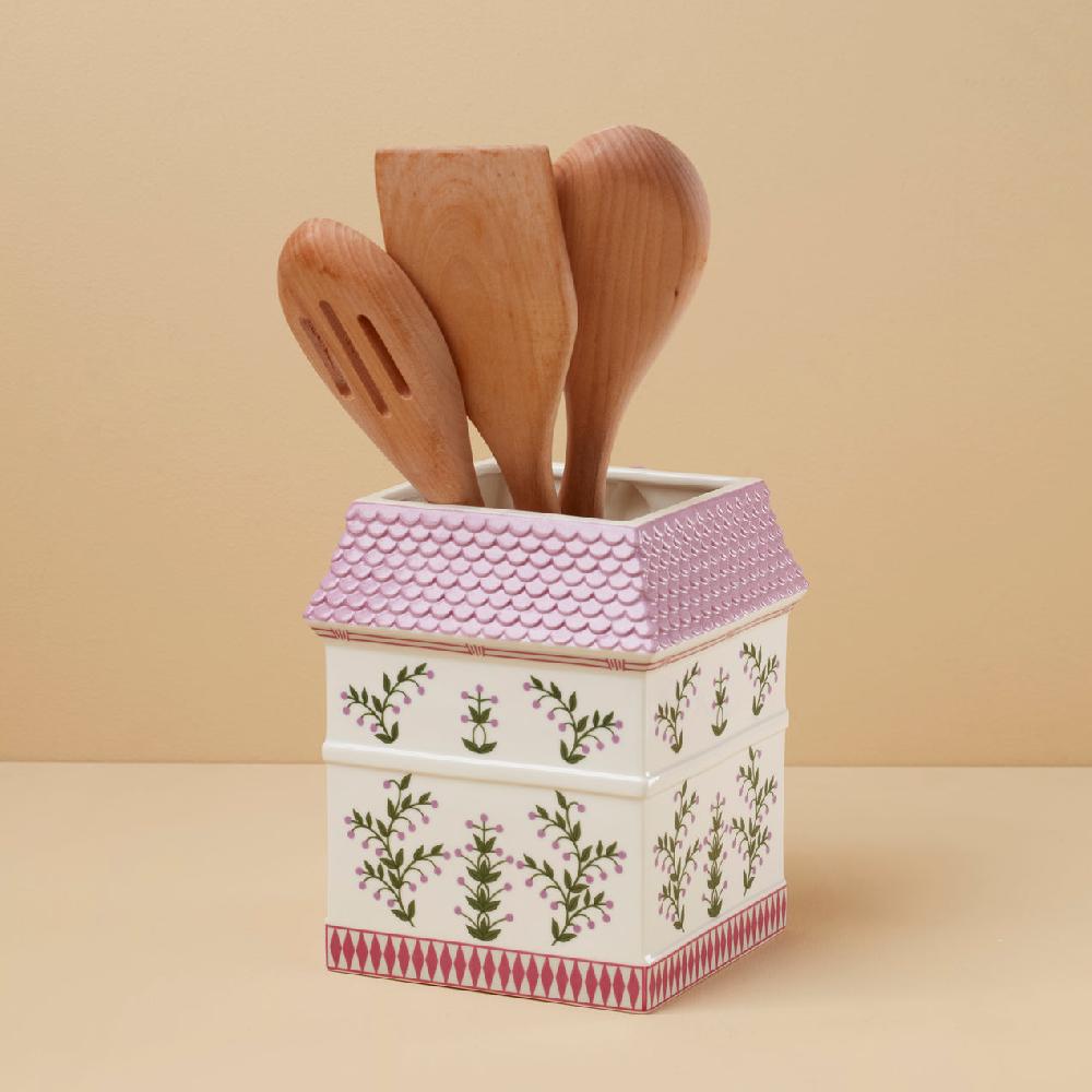 Reed & Barton Lenox Spice Village Utensil Crock With Wood Utensils