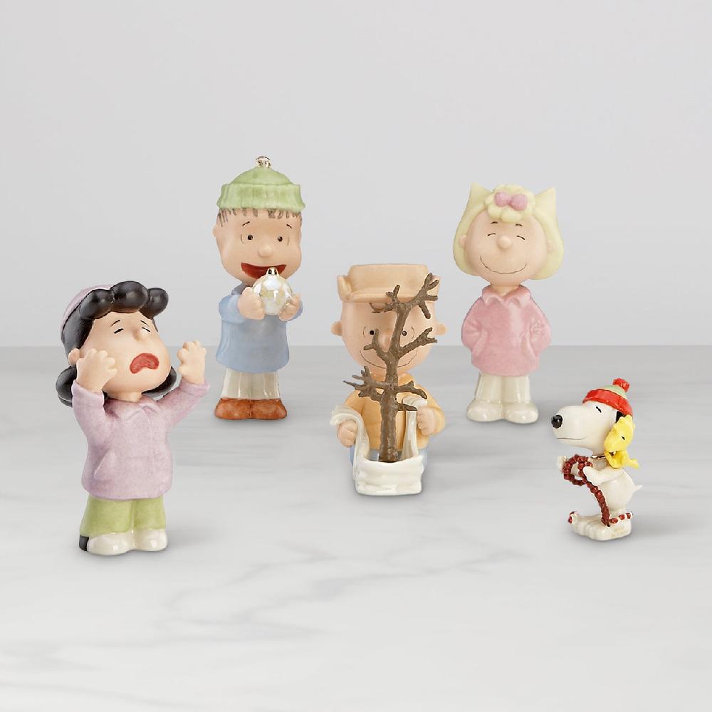 Reed & Barton Peanuts 5-Piece "A Charlie Brown Christmas" Figurine Set
