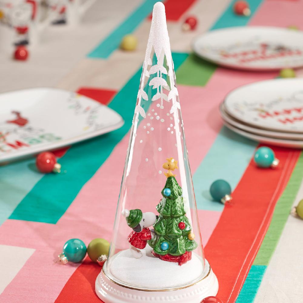 Reed & Barton Peanuts Merry & Magical Christmas Scene Figurine