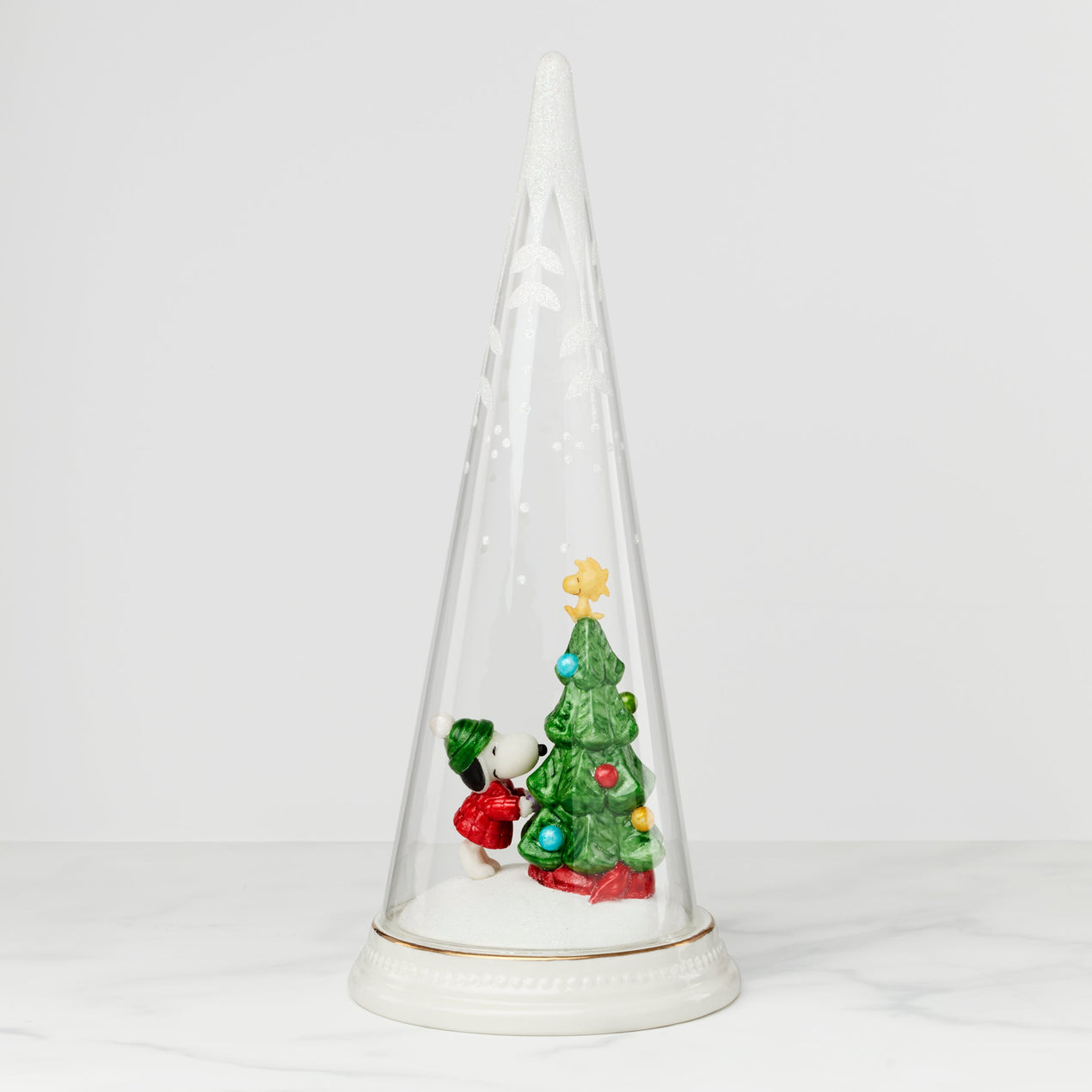 reed & barton Peanuts Merry & Magical Christmas Scene Figurine