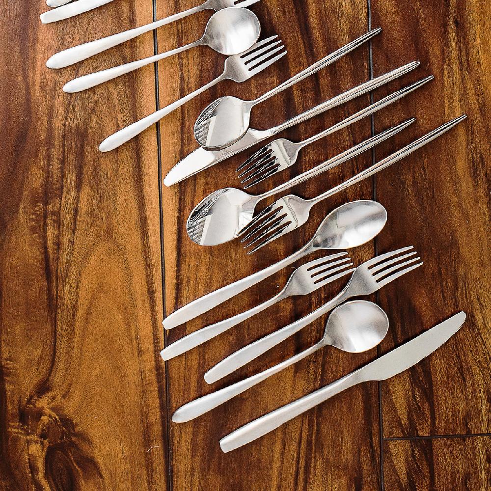 Reed & Barton Averie Satin 20 Piece Flatware Set
