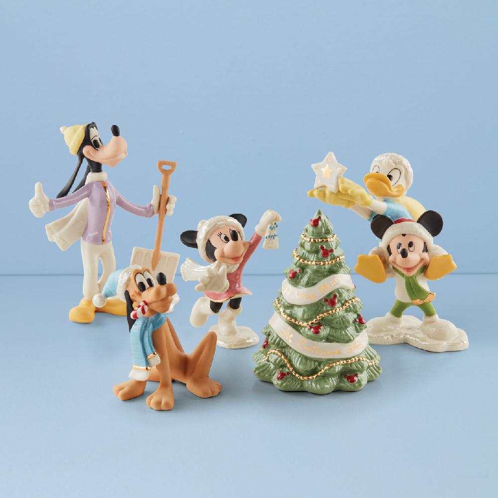 reed & barton Disney Winter Fun 5-Piece Figurine Set