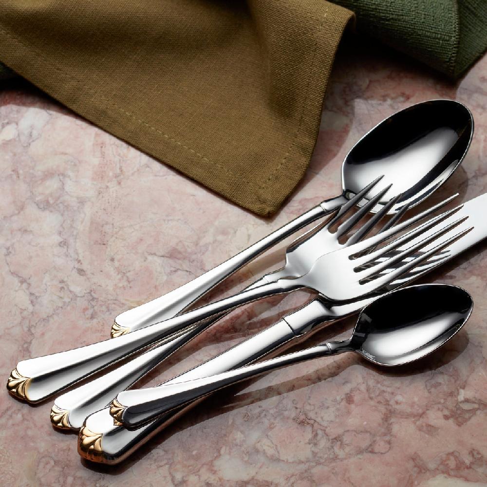 Reed & Barton Golden Juilliard 20 Piece Flatware Set