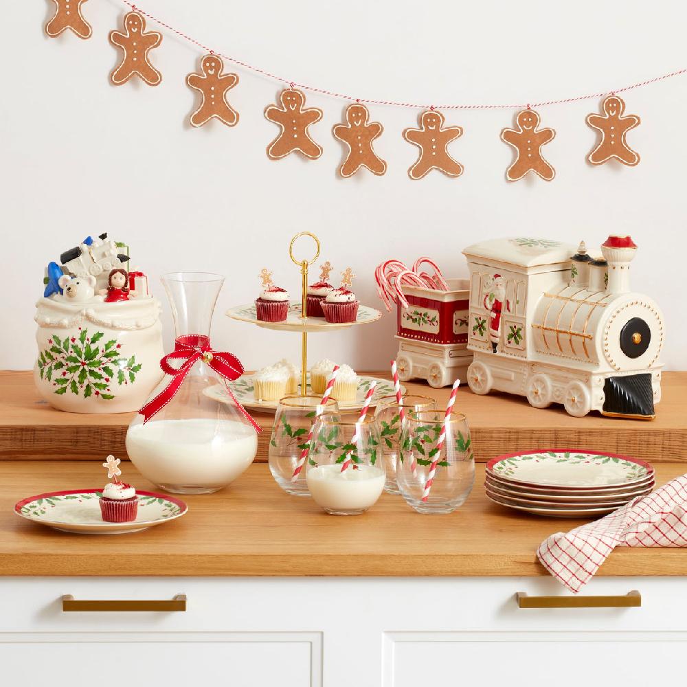 Reed & Barton Holiday Train 5-Piece Serving Set