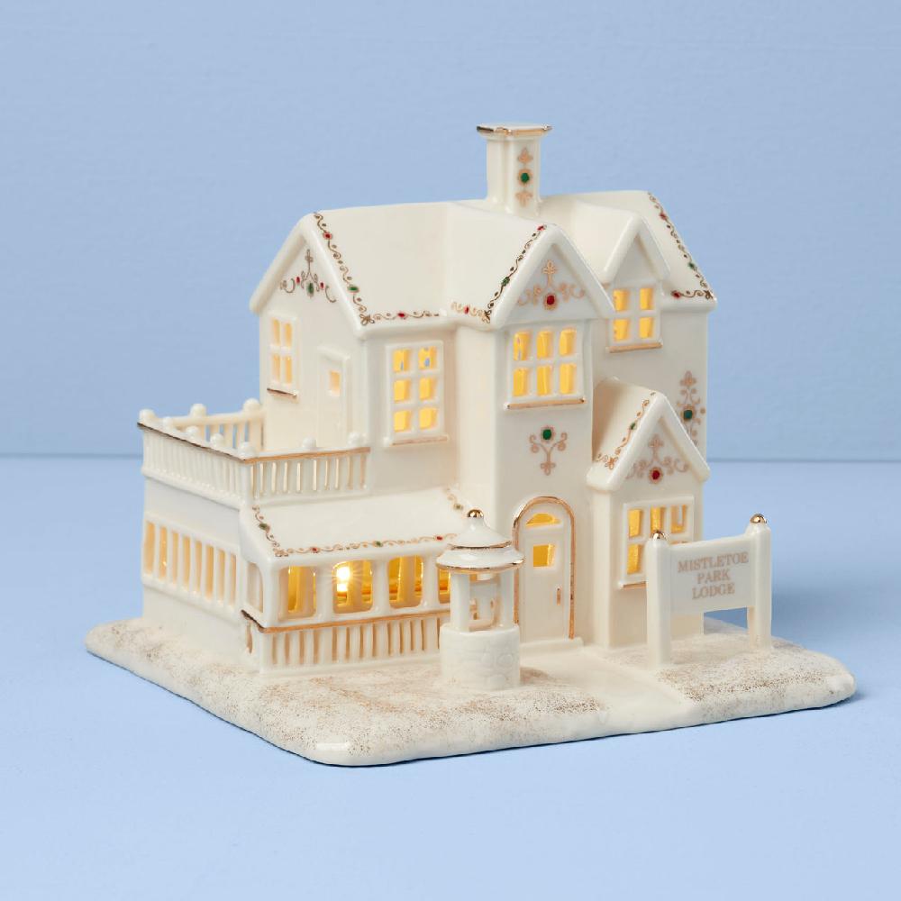 reed & barton Mistletoe Park Lit Lodge