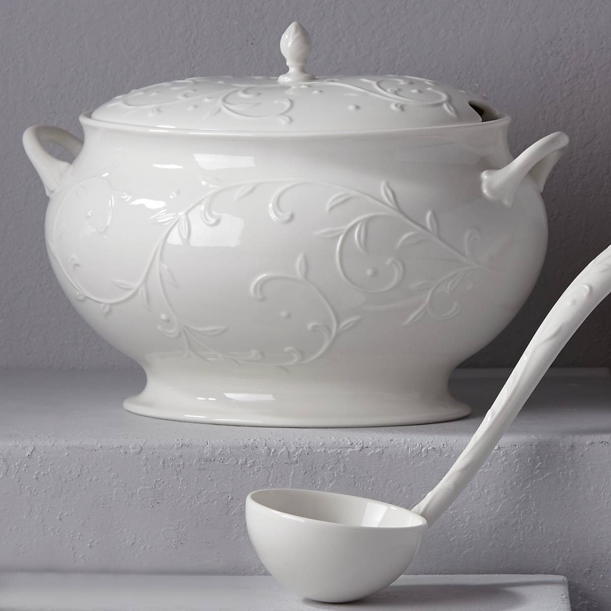 Reed & Barton Opal Innocence Carved Soup Tureen Set