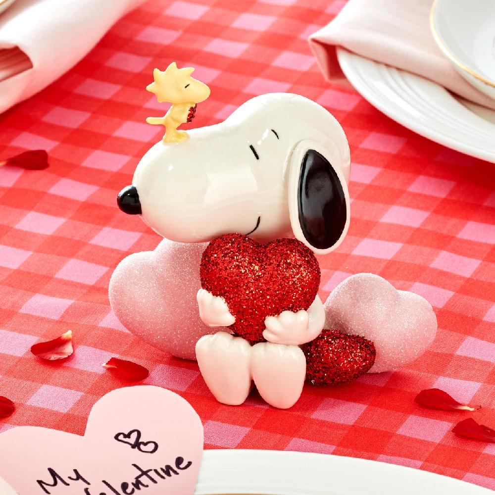 Reed & Barton Snoopy Love Figurine