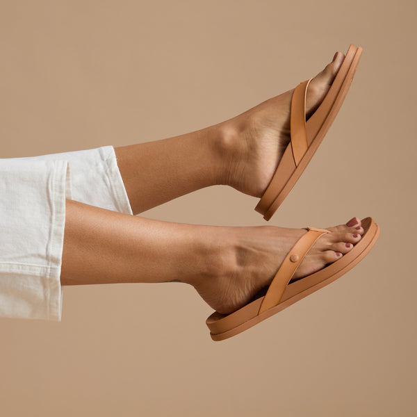 Reef Flat Sandals & Flip Flops Vista Porto Cruz Natural