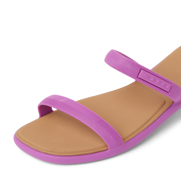 Reef Flat Sandals & Flip Flops Water Willow Marina Orchid