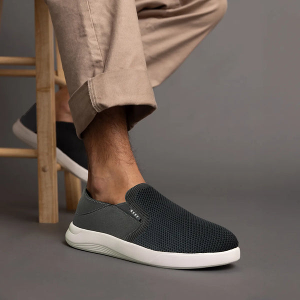 Reef Men's Shoes Swellsole Neptune Slip-On Black/White