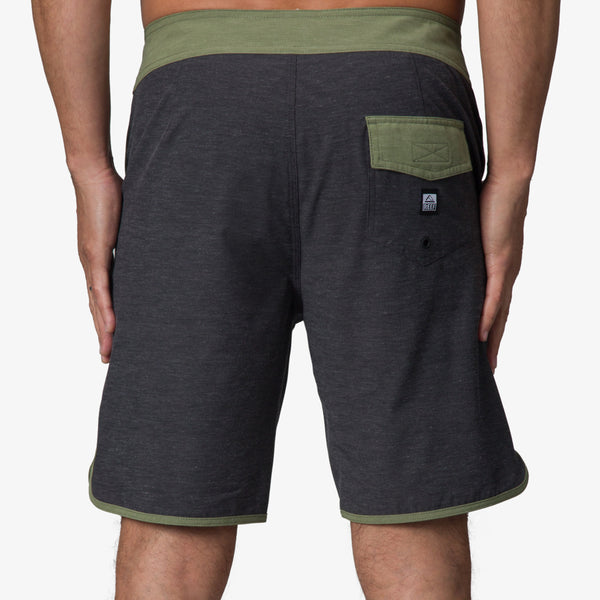 Reef Men's Shorts Boardshorts & Pants Gardner Boardshort 19" Caviar