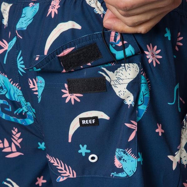 Reef Men's Shorts Boardshorts & Pants Myers Elastic Waist Short 16" Insigna Blue