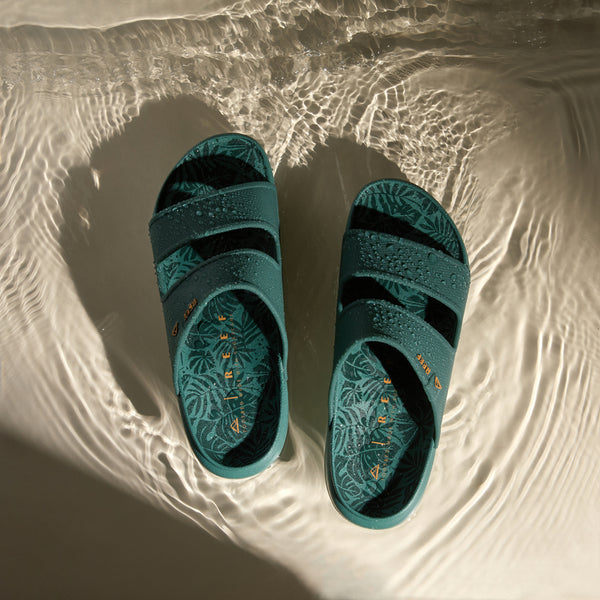 Reef Men's Water Friendly Footwear Oasis Double Up Forest Tropics
