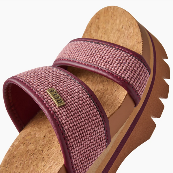 Reef Platform Styles Cushion Vista Higher Burgundy Canvas